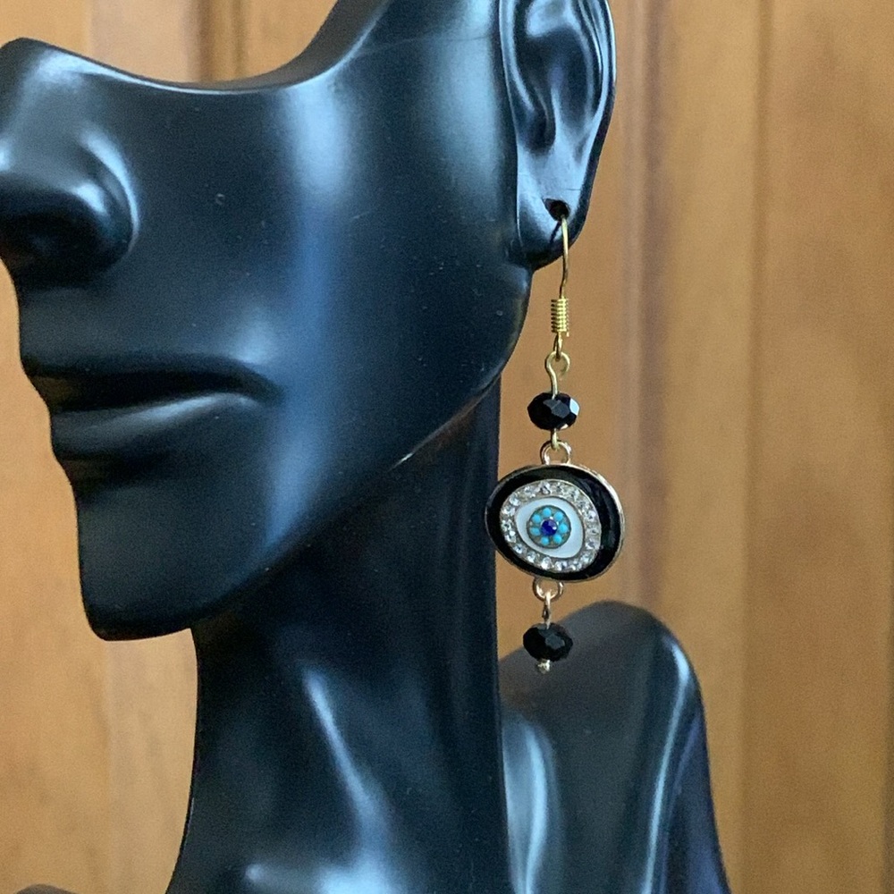 Handmade black evil eye earrings - Picture 2 of 3